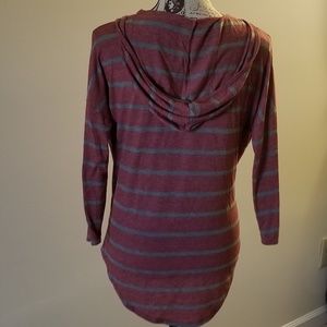 Like new hooded top